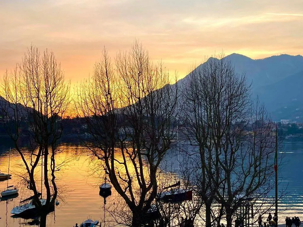 Live And Work On Lake Como - Lecco